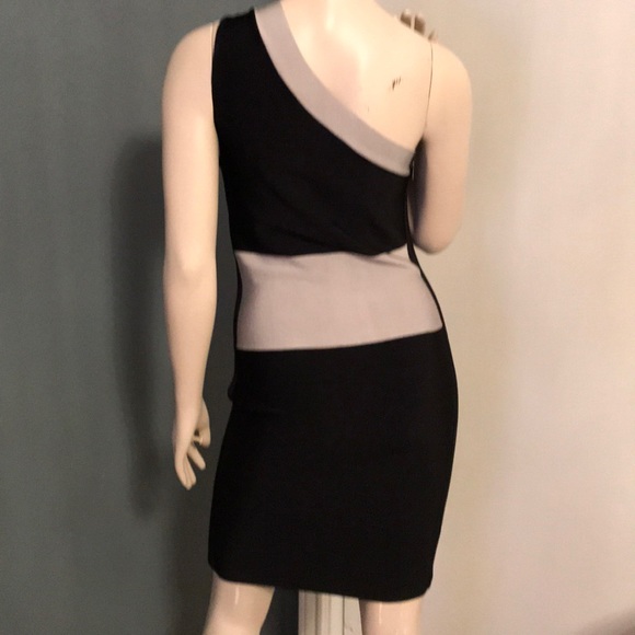 Black & Grey one shoulder dress - Picture 4 of 4